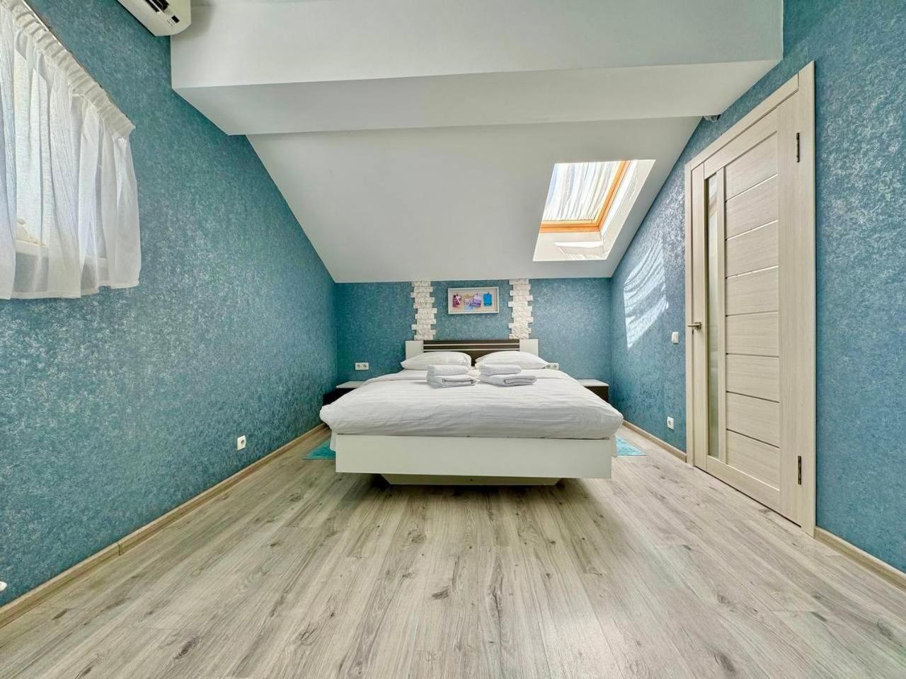 Apartment Apartpoltava: Exclusive Rooftop Loft In New Building